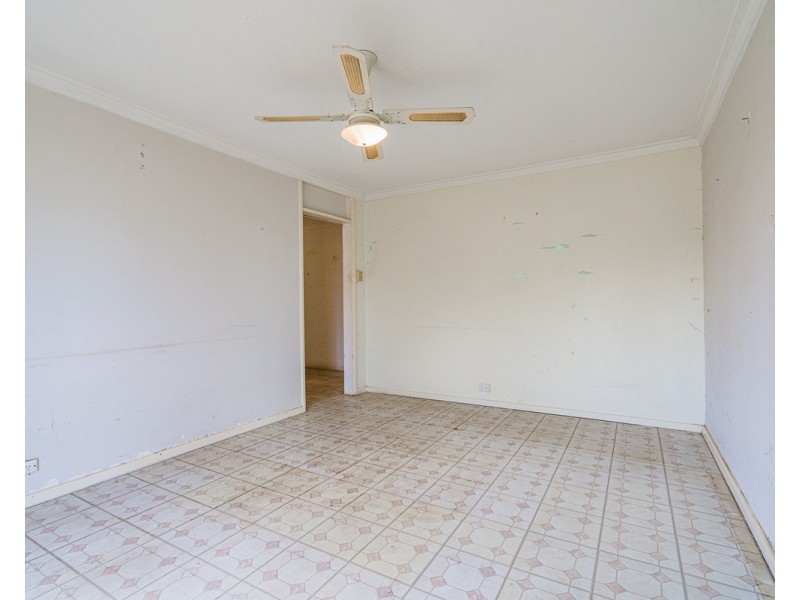 8 Chamberlain Way, Armadale WA 6112