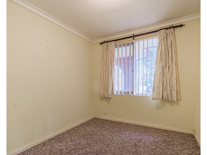 8 Chamberlain Way, Armadale WA 6112