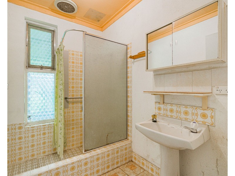 8 Chamberlain Way, Armadale WA 6112