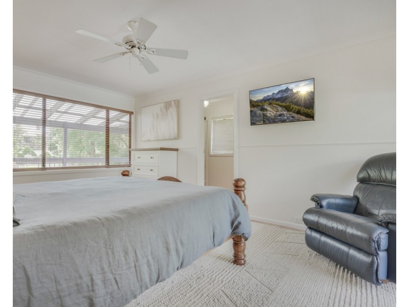 12 Blackwood Drive, Mount Nasura WA 6112