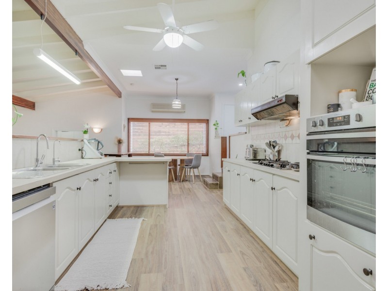 12 Blackwood Drive, Mount Nasura WA 6112