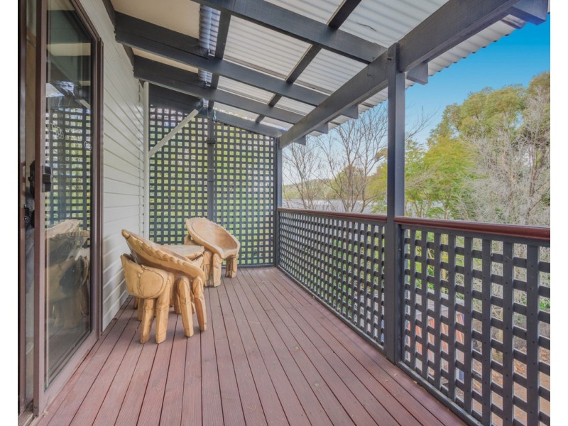 12 Blackwood Drive, Mount Nasura WA 6112