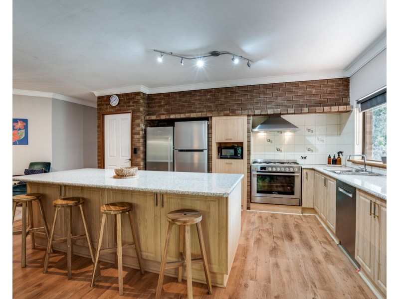 3 Aristea Place, Roleystone WA 6111