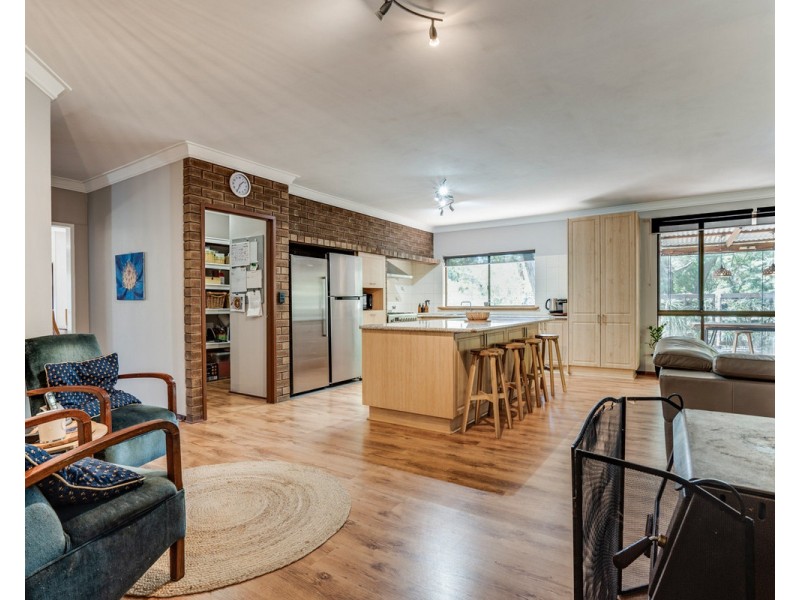 3 Aristea Place, Roleystone WA 6111