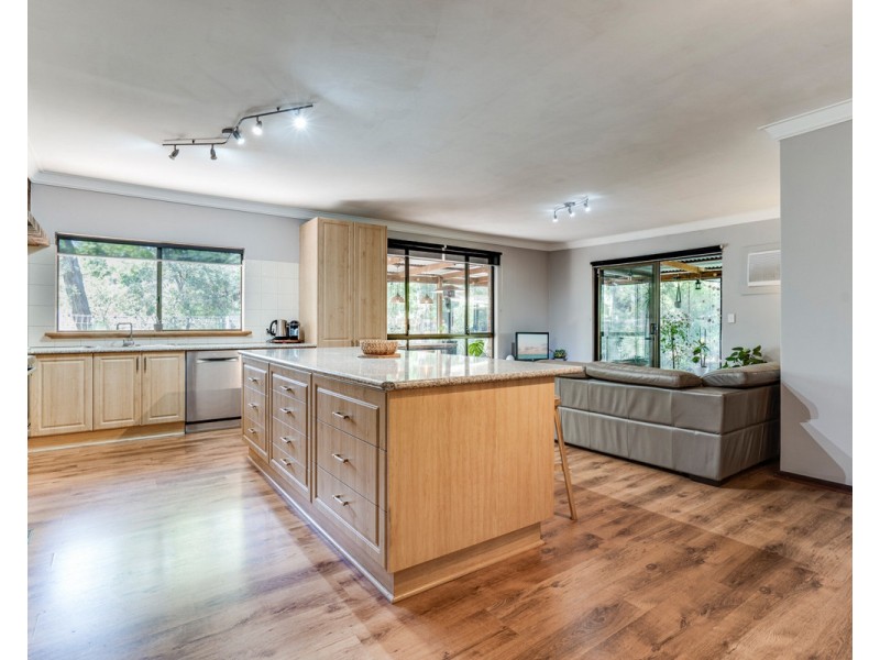 3 Aristea Place, Roleystone WA 6111