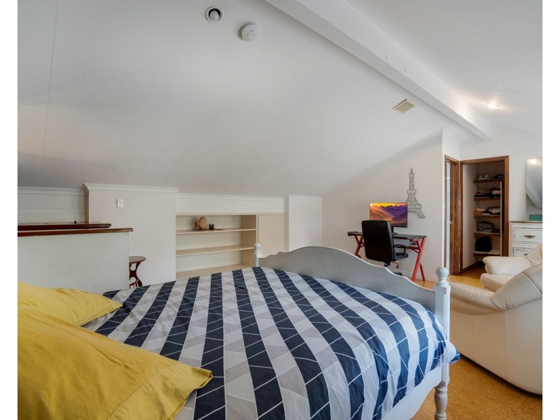 71 Amarillo Drive, Karnup WA 6176