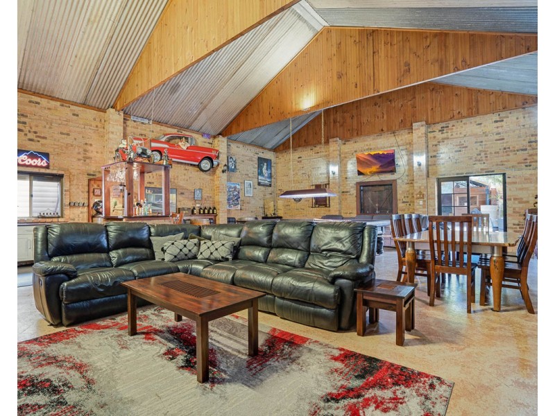 71 Amarillo Drive, Karnup WA 6176