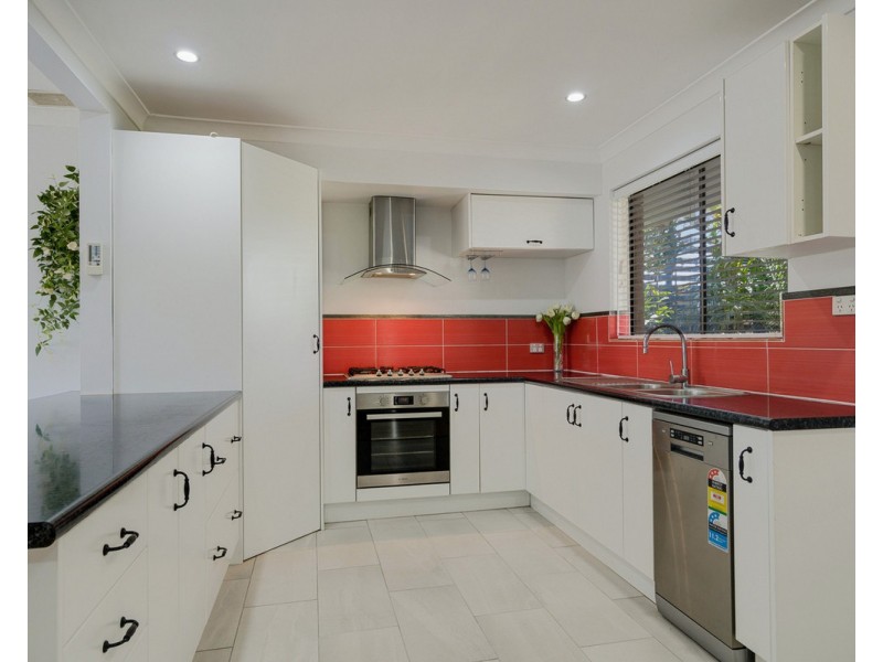 3 Excalibur Circle, Camillo WA 6111