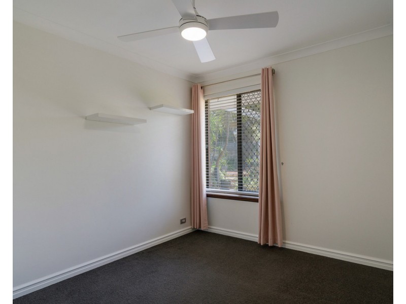 3 Excalibur Circle, Camillo WA 6111