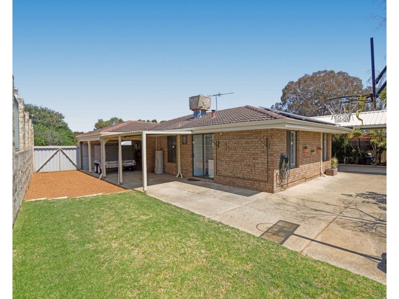 3 Excalibur Circle, Camillo WA 6111