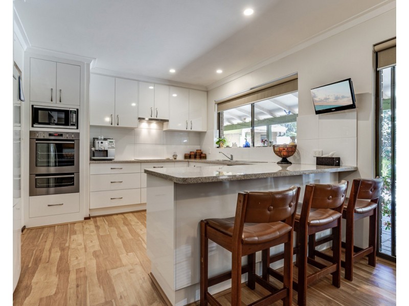 64 Cross Road, Bedfordale WA 6112