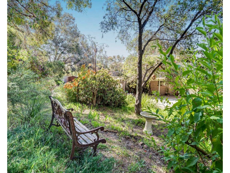 64 Cross Road, Bedfordale WA 6112