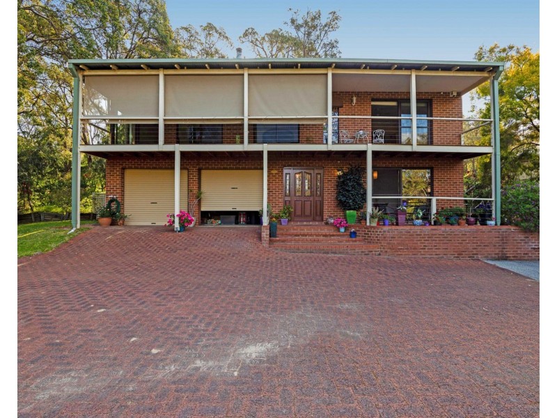 22 Croyden Road, Roleystone WA 6111