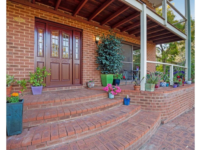 22 Croyden Road, Roleystone WA 6111