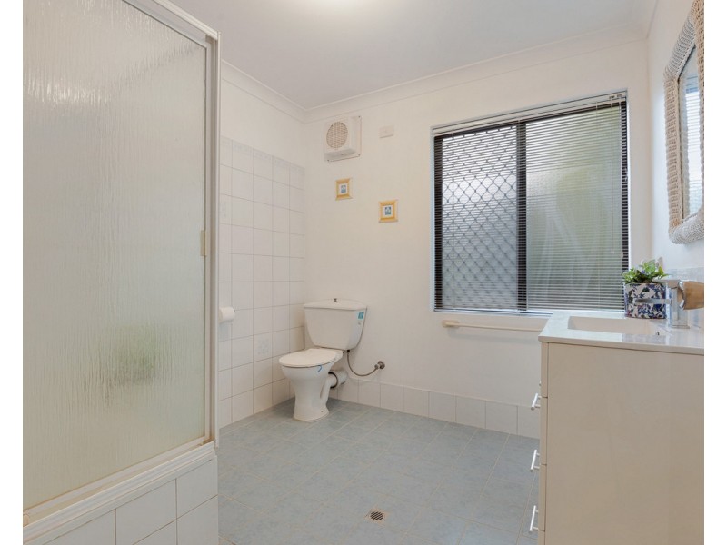 22 Croyden Road, Roleystone WA 6111