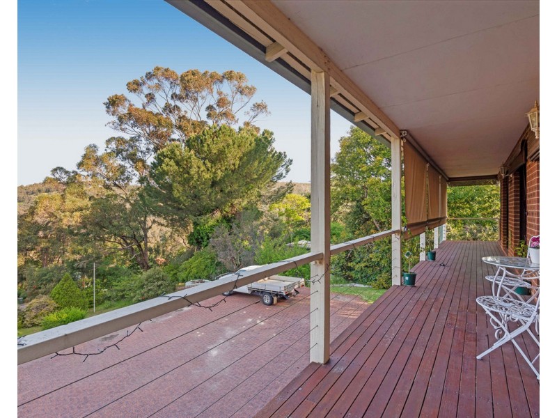 22 Croyden Road, Roleystone WA 6111