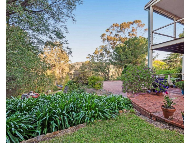 22 Croyden Road, Roleystone WA 6111