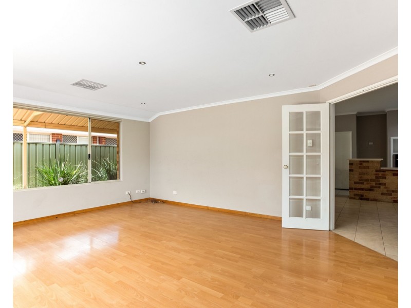 13 Heysen Parade, Southern River WA 6110