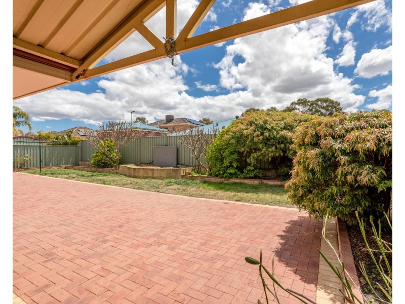 13 Heysen Parade, Southern River WA 6110