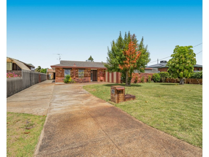 81 Lyrebird Way, Thornlie WA 6108