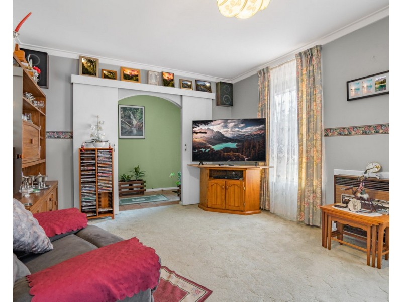 81 Lyrebird Way, Thornlie WA 6108