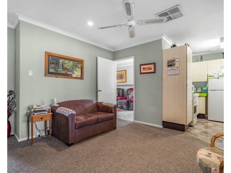 81 Lyrebird Way, Thornlie WA 6108