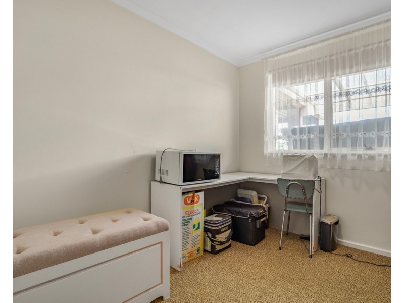 81 Lyrebird Way, Thornlie WA 6108