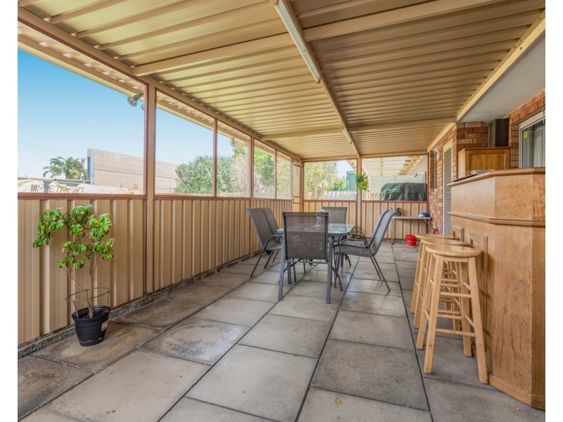 81 Lyrebird Way, Thornlie WA 6108