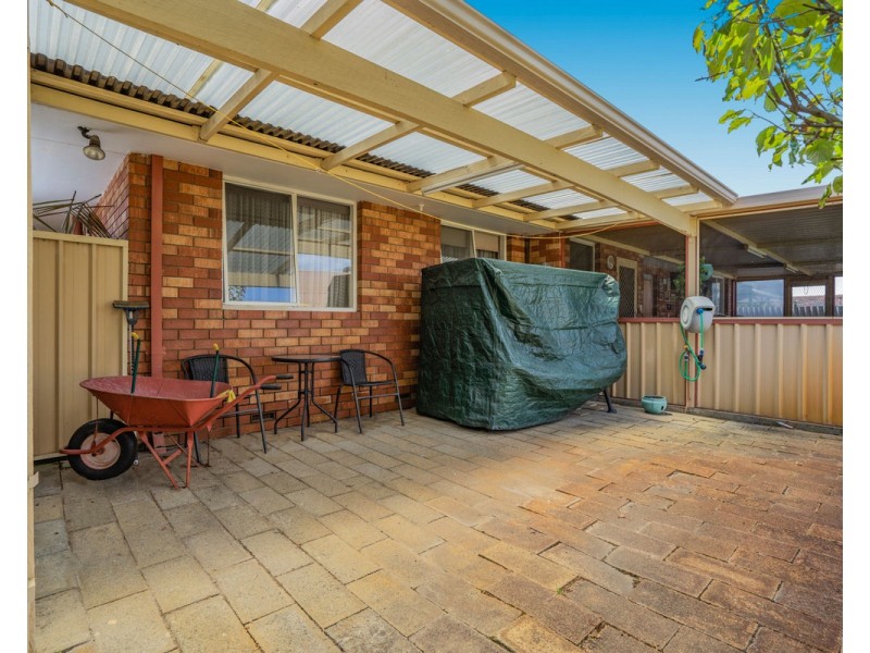 81 Lyrebird Way, Thornlie WA 6108
