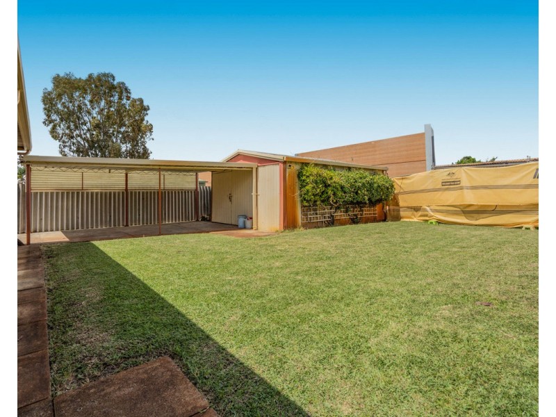 81 Lyrebird Way, Thornlie WA 6108