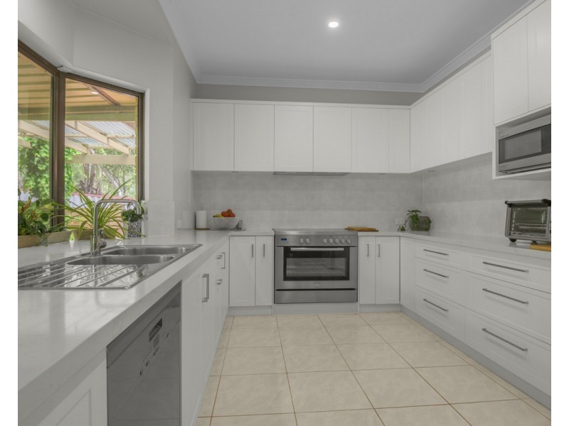 444 Canns Road, Bedfordale WA 6112