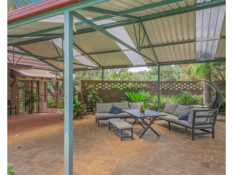 444 Canns Road, Bedfordale WA 6112