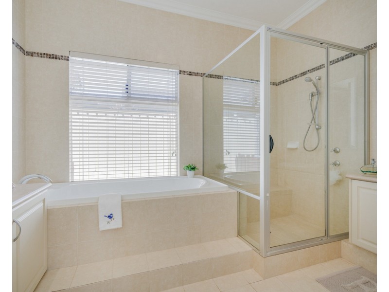 27 Lexington Avenue, Canning Vale WA 6155