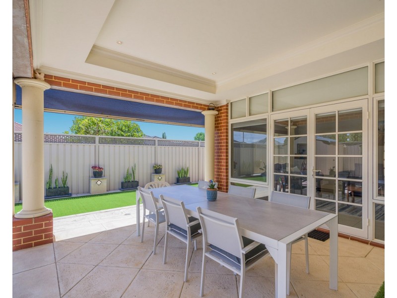 27 Lexington Avenue, Canning Vale WA 6155