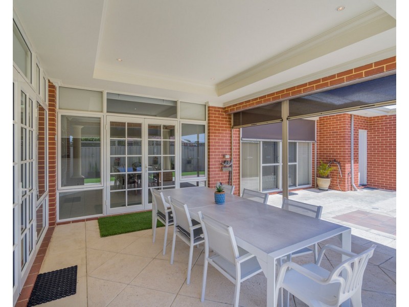 27 Lexington Avenue, Canning Vale WA 6155