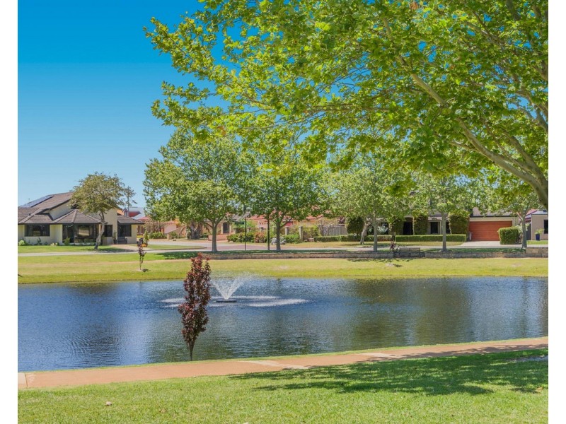 27 Lexington Avenue, Canning Vale WA 6155