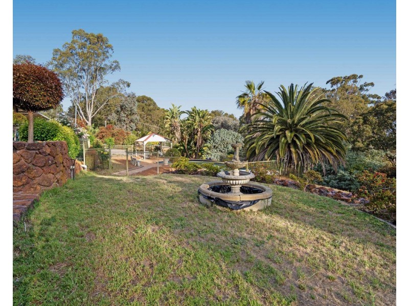 3 Chipper Close, Bedfordale WA 6112