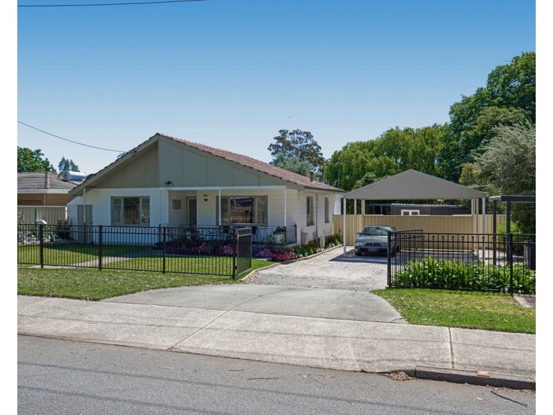 20 Aragon Court, Armadale WA 6112