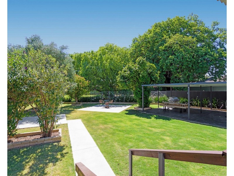 20 Aragon Court, Armadale WA 6112