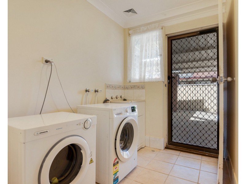 20 Burrowa Street, Armadale WA 6112