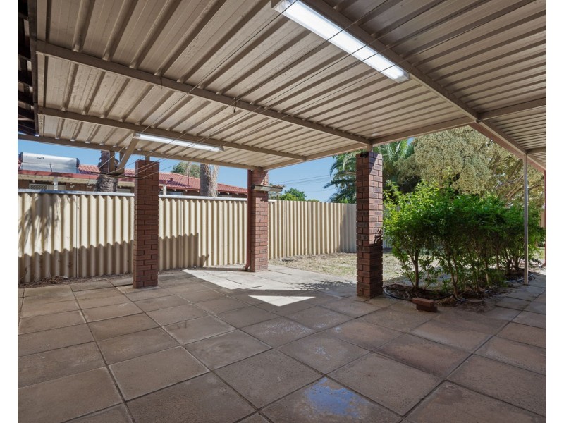 20 Burrowa Street, Armadale WA 6112