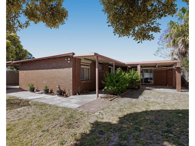 20 Burrowa Street, Armadale WA 6112