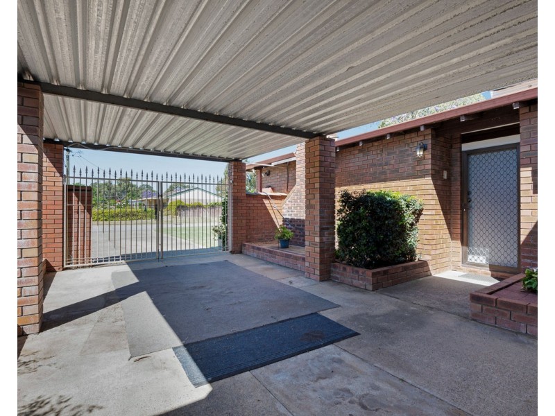 20 Burrowa Street, Armadale WA 6112