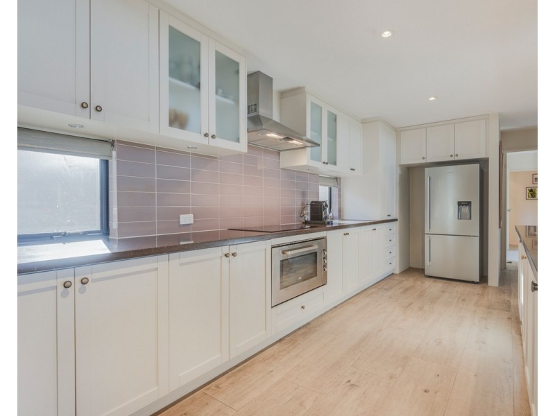 9 Henty Lookout, Roleystone WA 6111