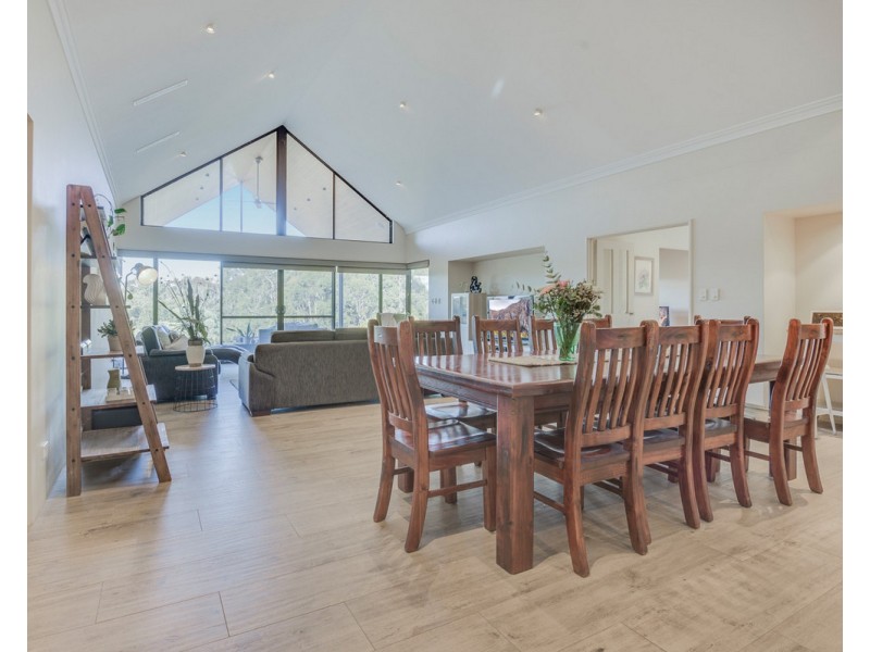 9 Henty Lookout, Roleystone WA 6111