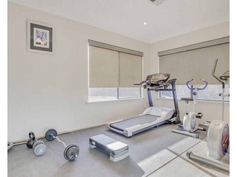 9 Henty Lookout, Roleystone WA 6111