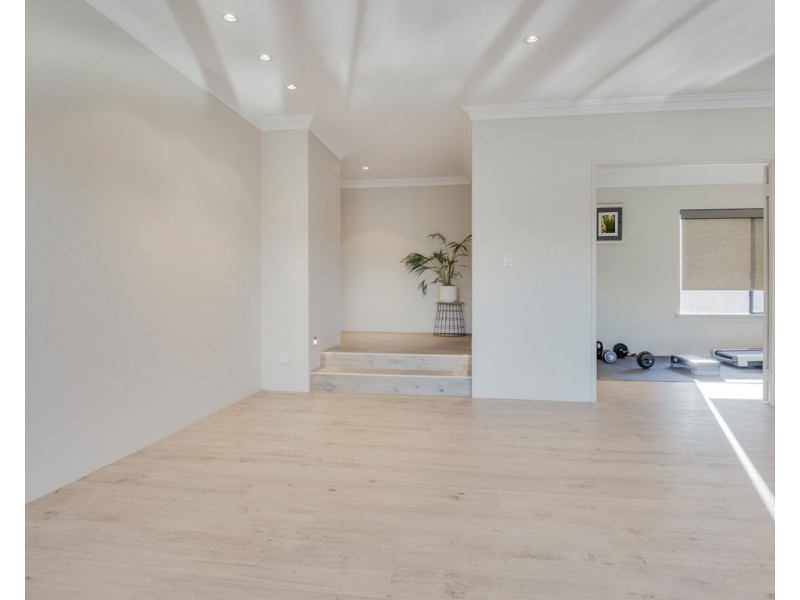 9 Henty Lookout, Roleystone WA 6111