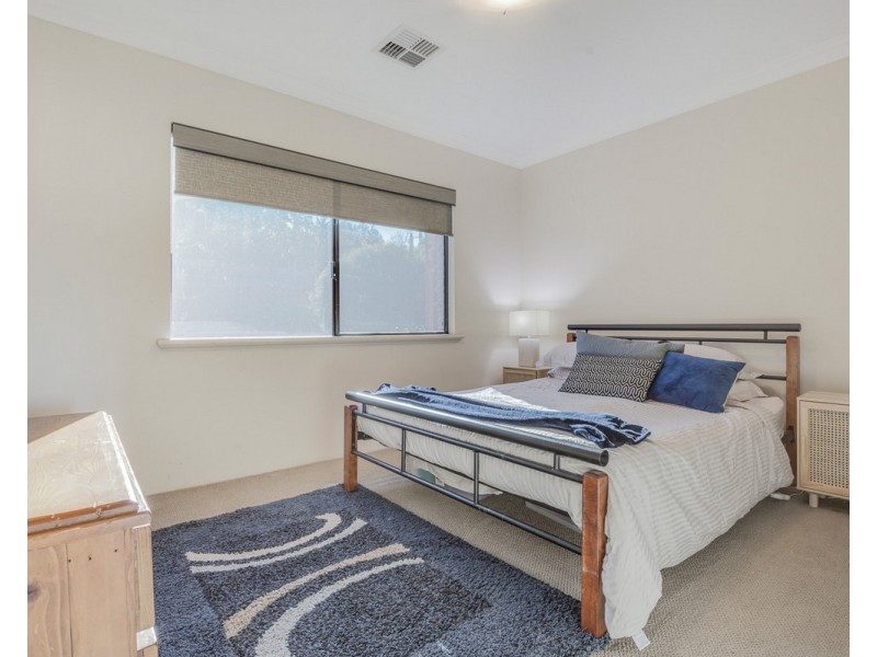 9 Henty Lookout, Roleystone WA 6111