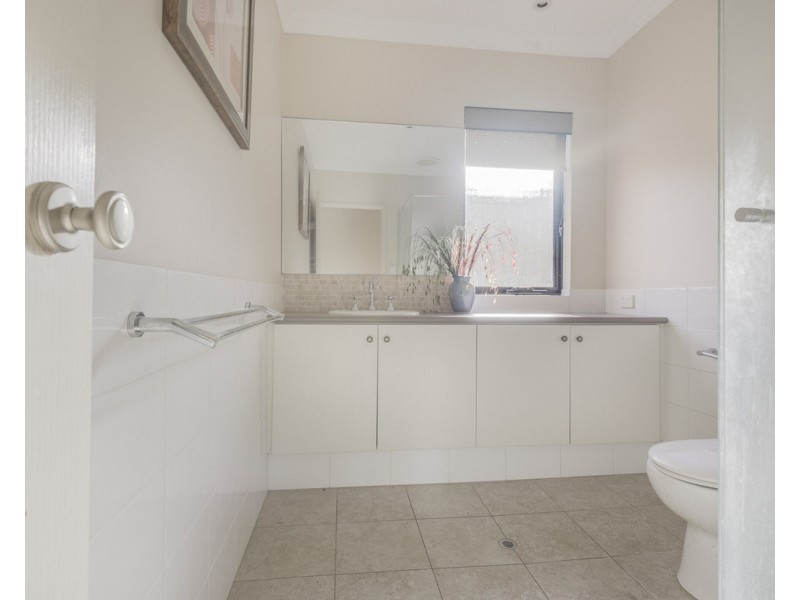 9 Henty Lookout, Roleystone WA 6111