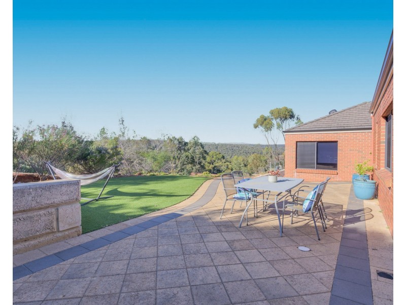 9 Henty Lookout, Roleystone WA 6111